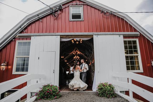 Maine Wedding Barn & Event Center