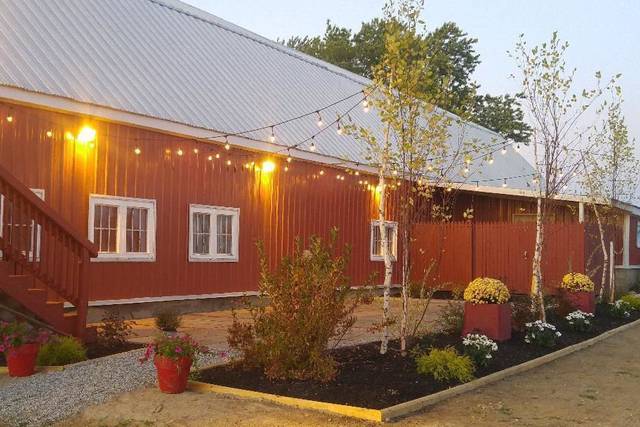 Maine Wedding Barn & Event Center