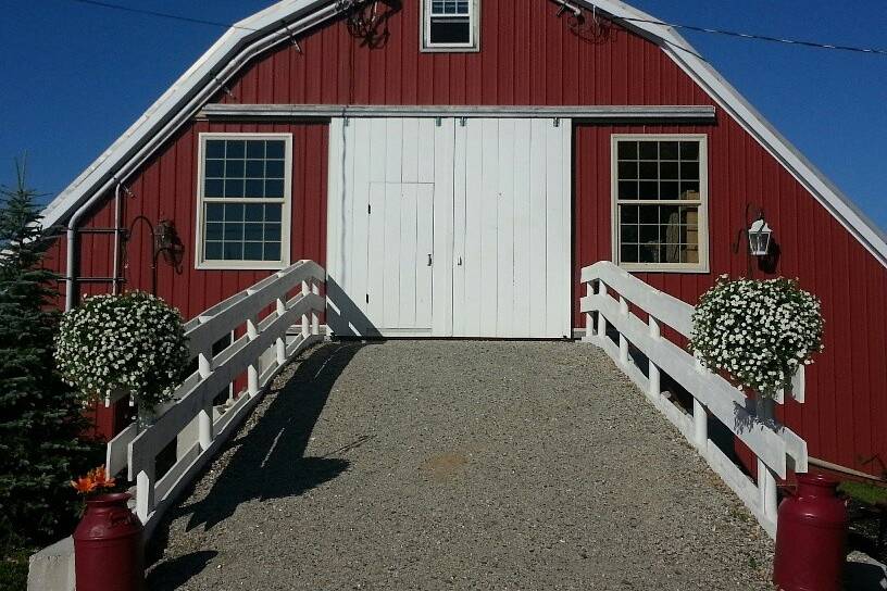 Maine wedding barn front entrance. The brides main entrance for all to see!