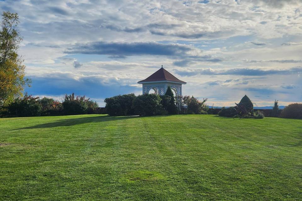 Farview Farm!