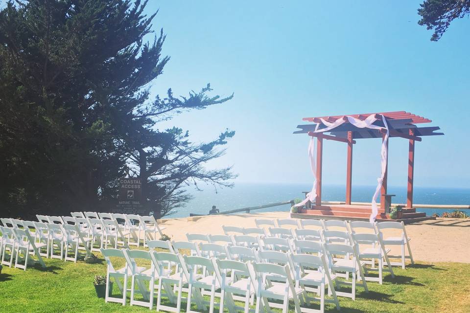 Big Sur Wedding on the bluff