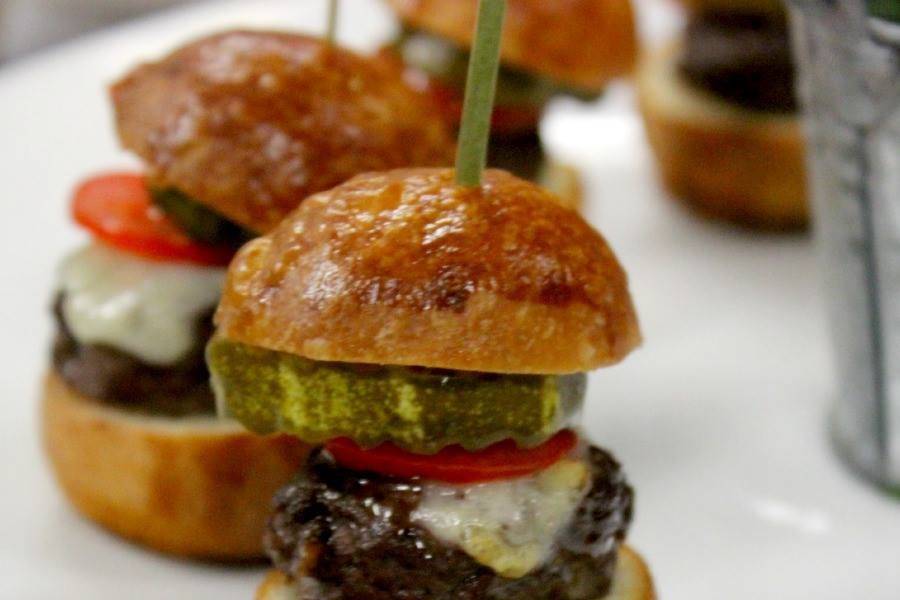 Mini beef slider