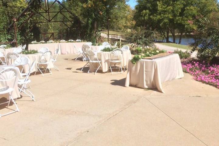 Serving Hands Weddings and Flowers