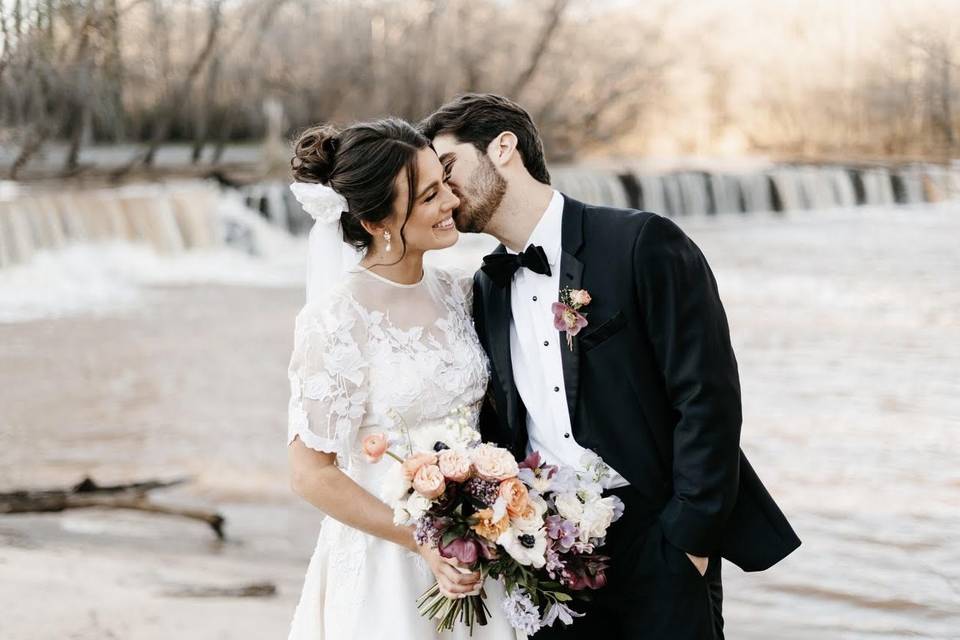 Waterfall Couple Photos