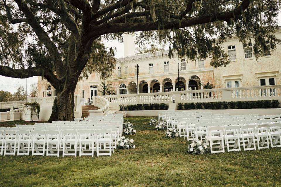 Outdoor Ceremony on The Lawn