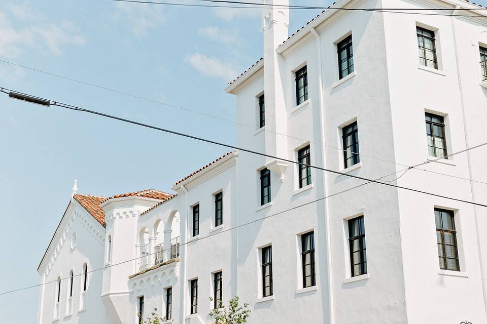 The Landing Social House