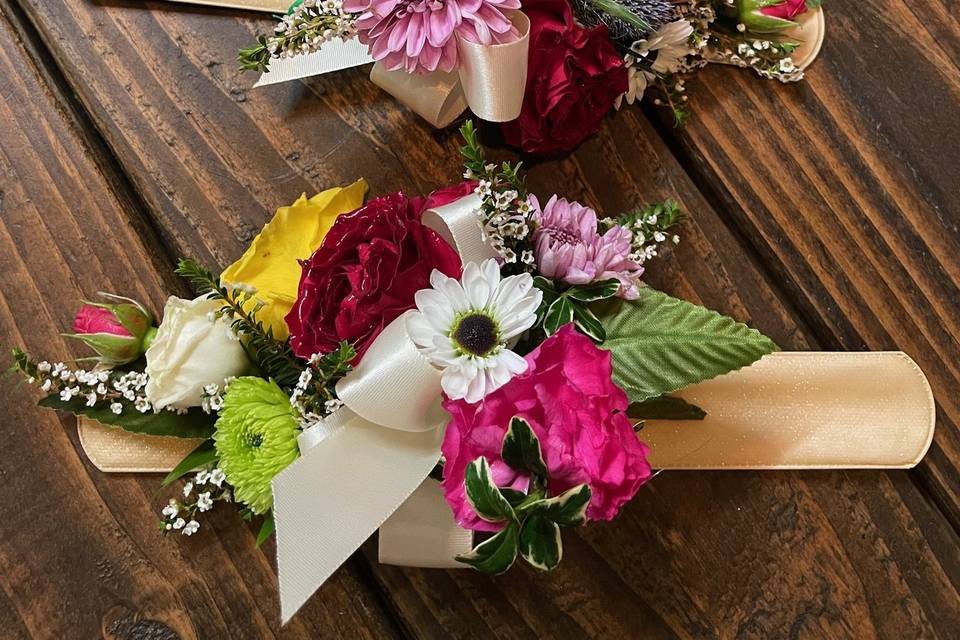 Wrist corsages