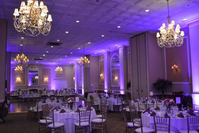 Maggio's Ballroom at Hampton Square
