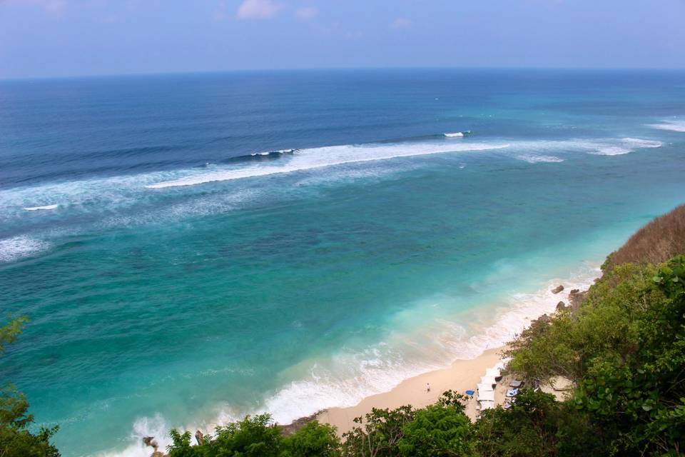 Uluwatu, Bai