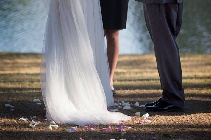 Lakefront wedding ceremony