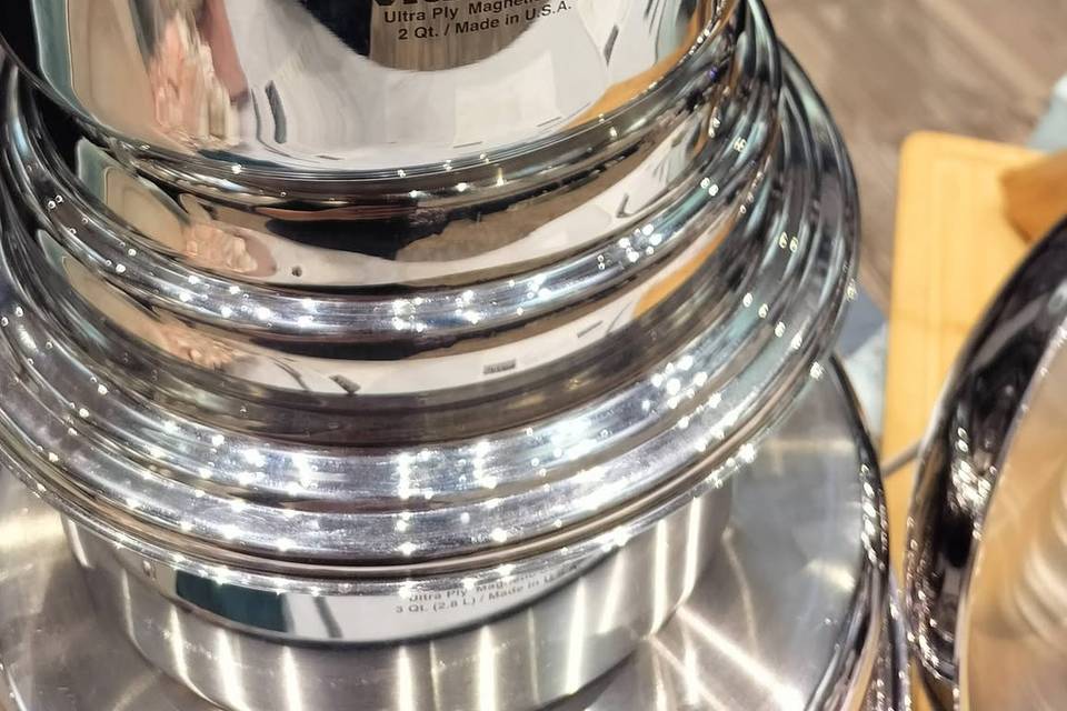 Celebrity China & Cookware