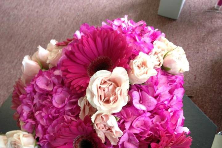 Pink and white bouquet