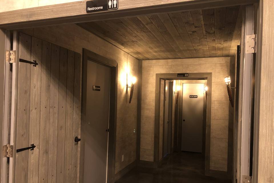 Hallway to Kitchen/Bathrooms