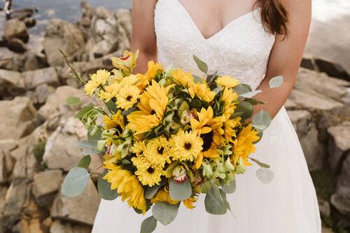 Bride holding her bouquet