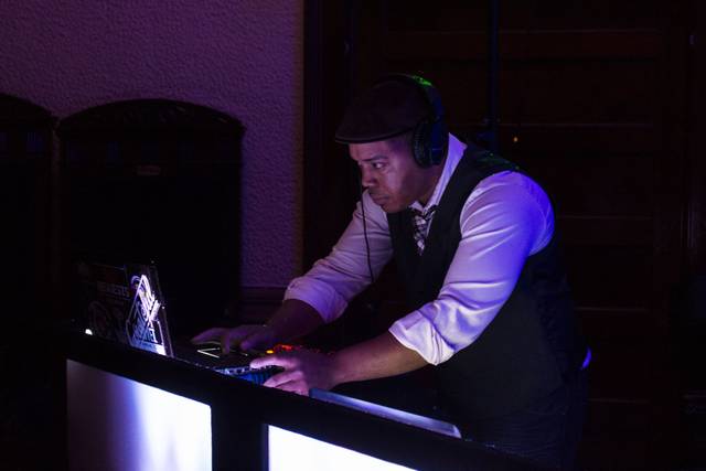 Inneractive Entertainment Mobile DJ's