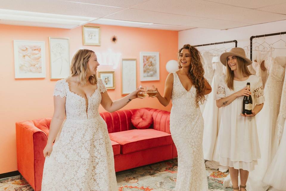 WEDDING GUEST ETIQUETTE 101 — Twirl Boutique