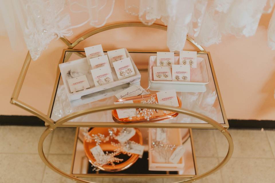 Dearly Accessories Cart