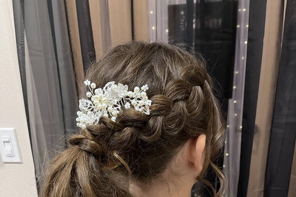 Ponytail with braid