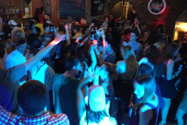 Djs with a Twist