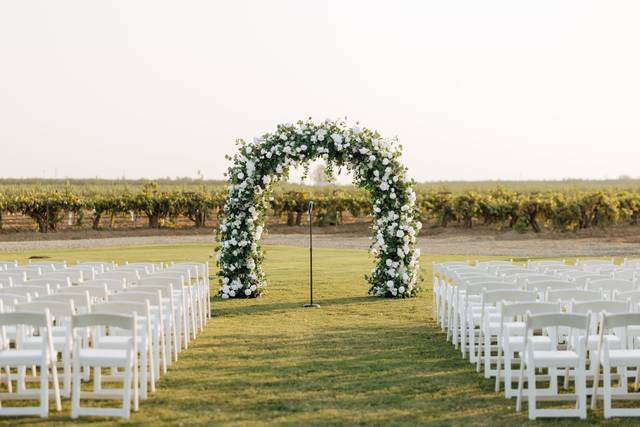 Evanelle Vineyards - Wedding & Event Venue - Barn & Farm Weddings ...