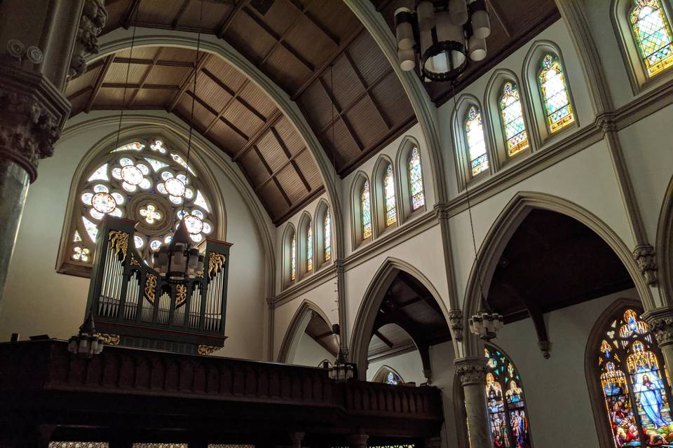 Organ and rose window