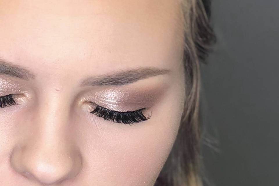 Eyeshadow and lash work