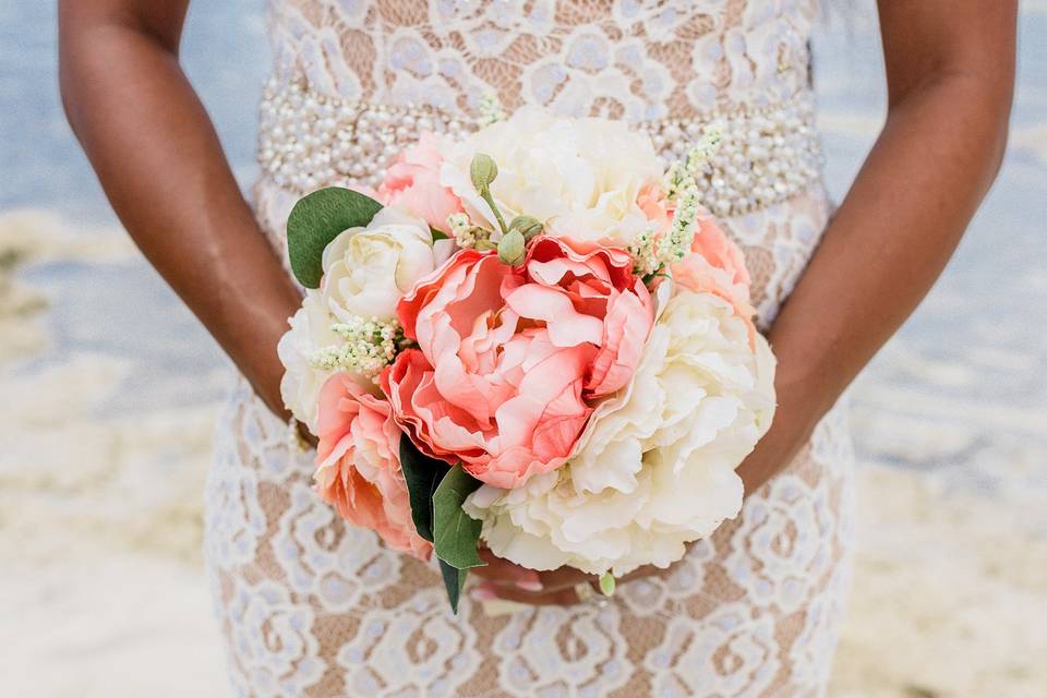 Destination beach wedding, Grand Bahama Island, Bahamas, Starfish Events, Paradise Cove Beach, Lyndah Wells Photography