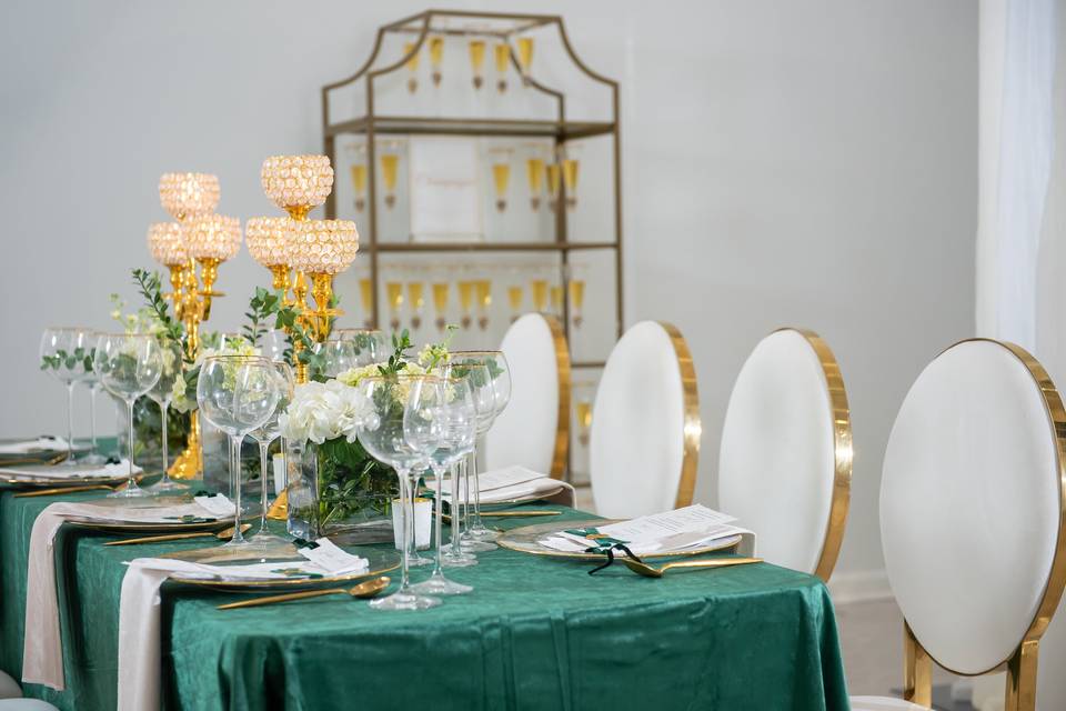 Green and white table design