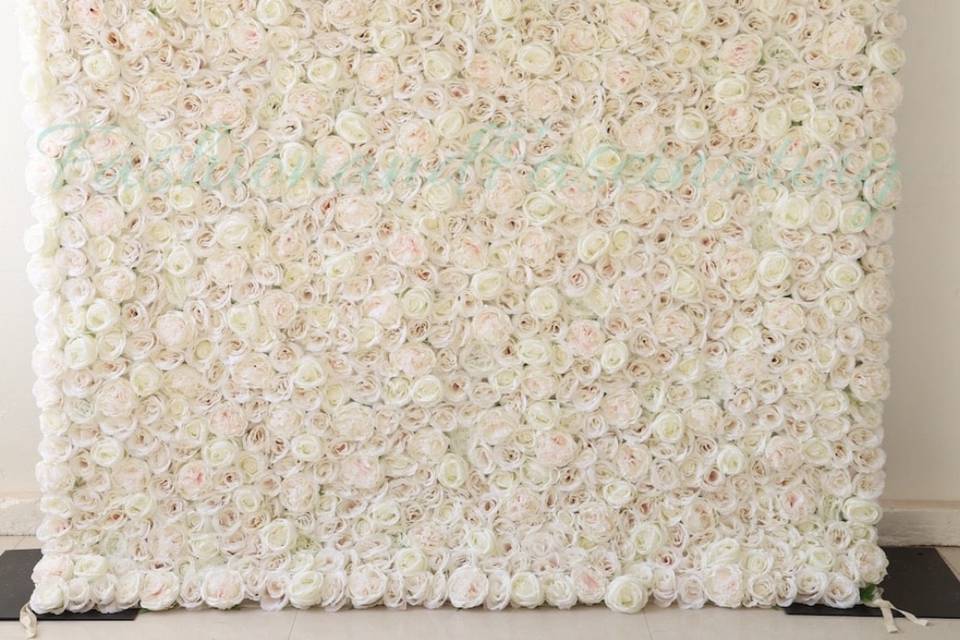 White Rose Wall 8x8ft
