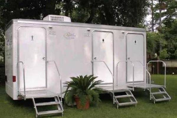 3 stall standard trailer