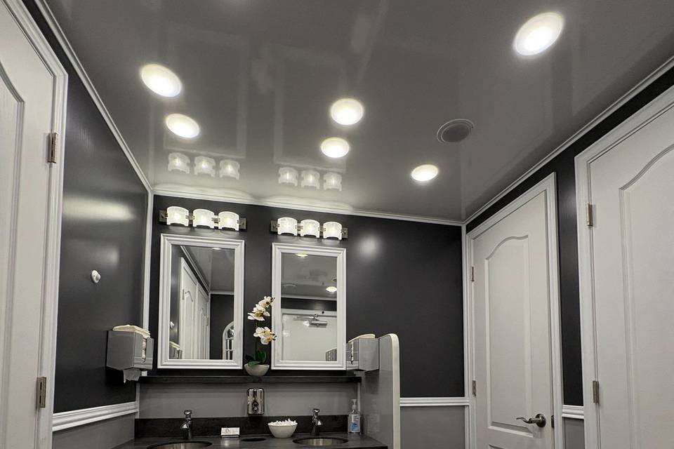 10 Stall Cottage