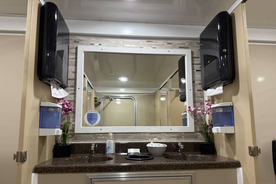 10 Stall Cafe Interior