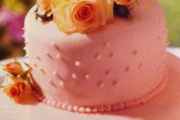 Wedding Cake decorated with fresh organic roses