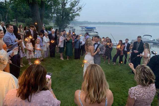 Sound Love Audio DJ Entertainment & Uplighting