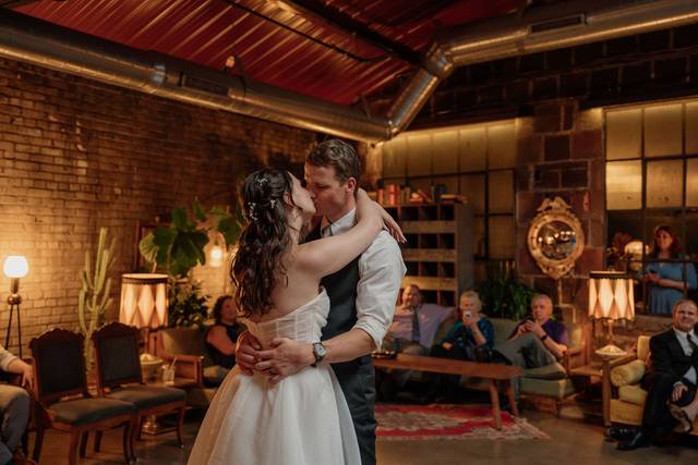 First dance · Photo: Kayla Hurst Photo
