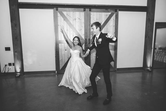 Grand entrance energy · Photo: Mo Schultz Photography