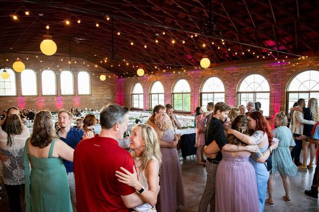 Sound Love Audio DJ Entertainment & Uplighting