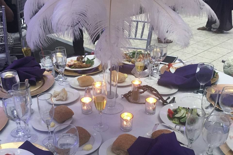 Table setting and centerpiece