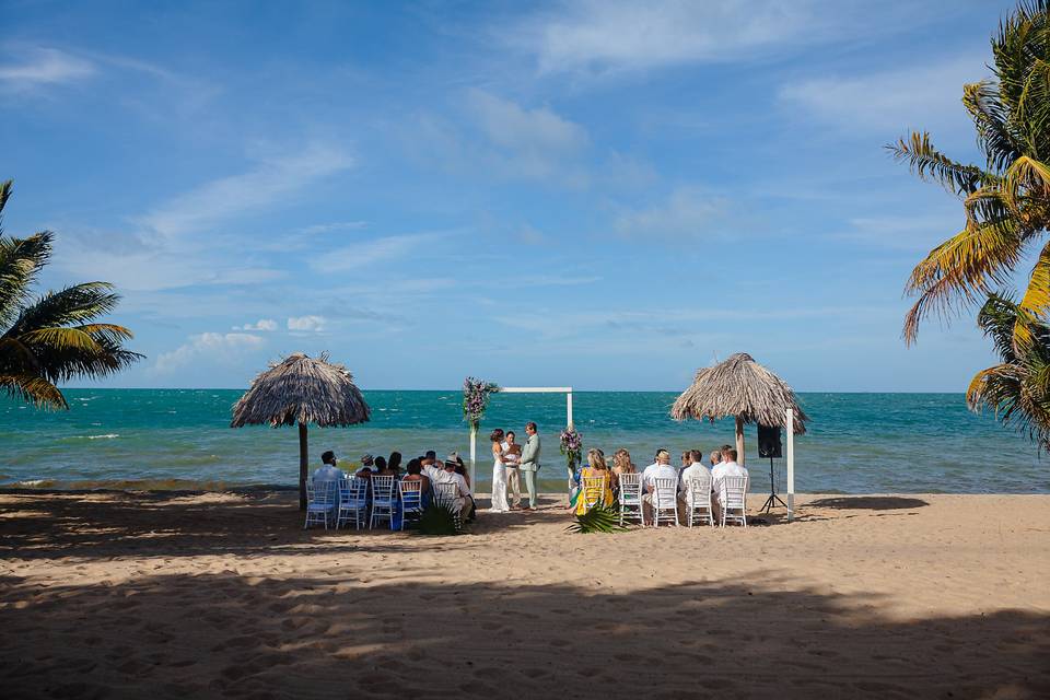 Confetti Grand Belize