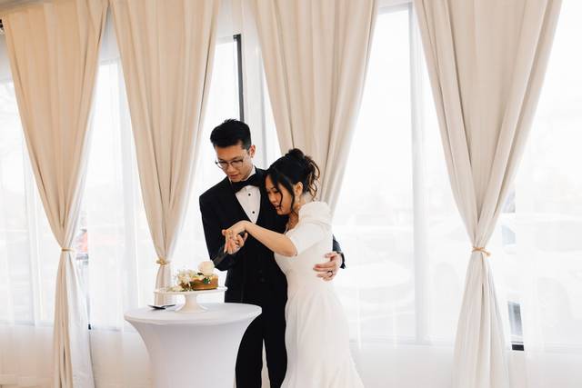 Elegant moments