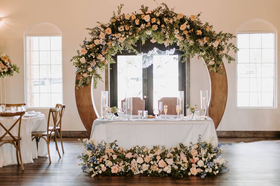 Sweetheart table