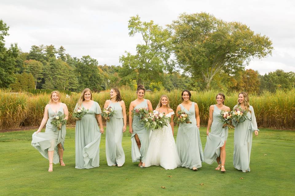 Bridesmaids, Classy Wedding