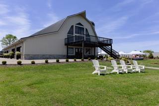 Diamond Farm Winery and Brewery