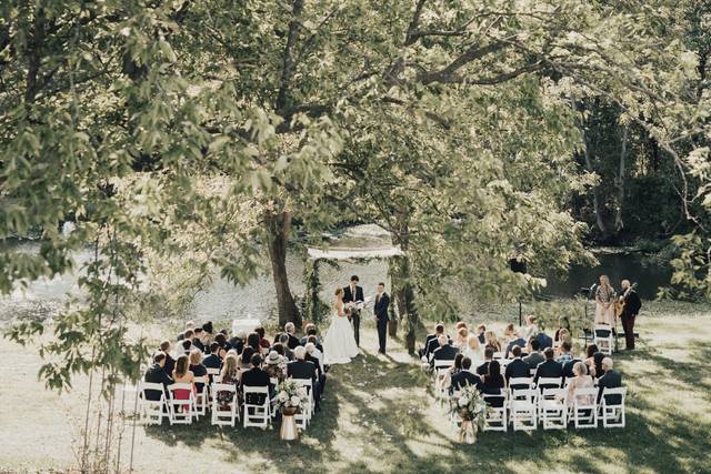Wedding in the woods | Photo: The Rowlands