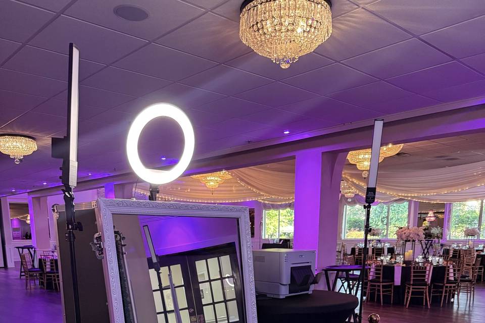 Mirror Booth Setup