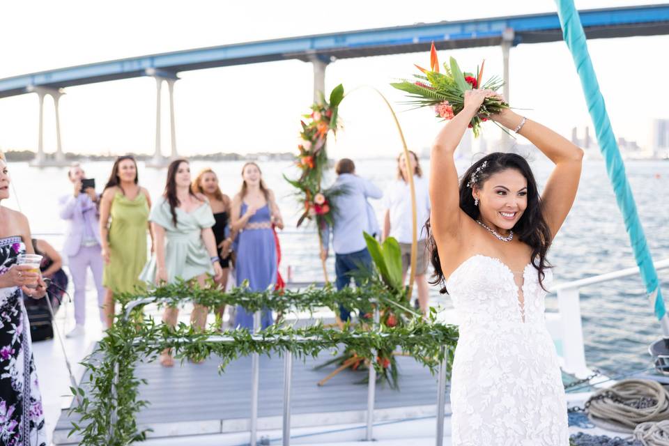 Bouquet toss