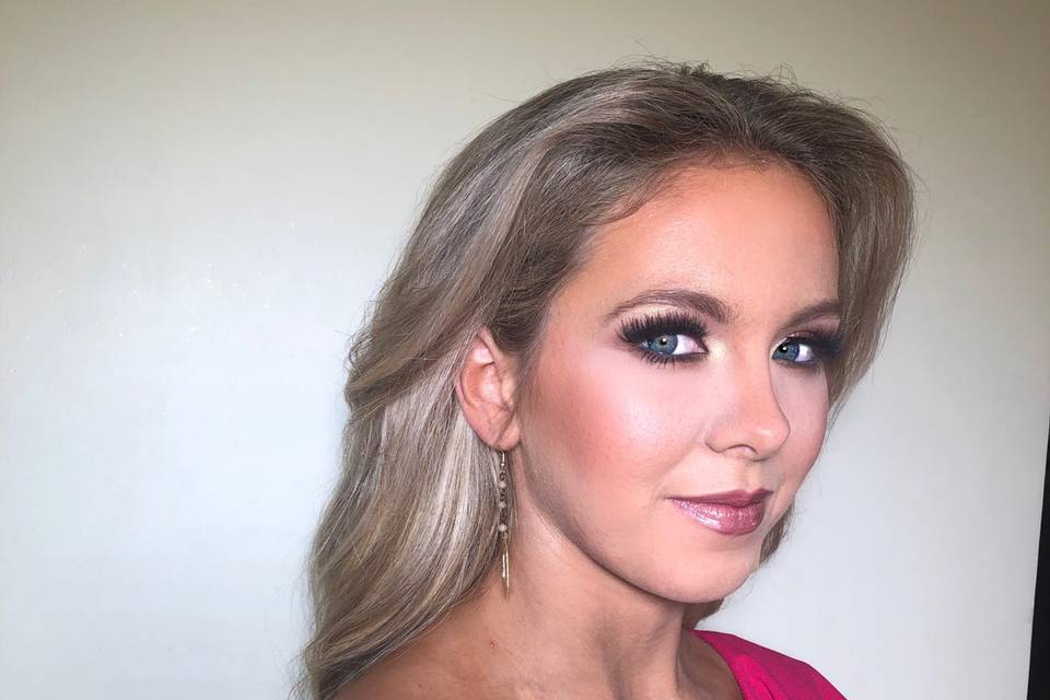 Miss MS USA hair and makeup