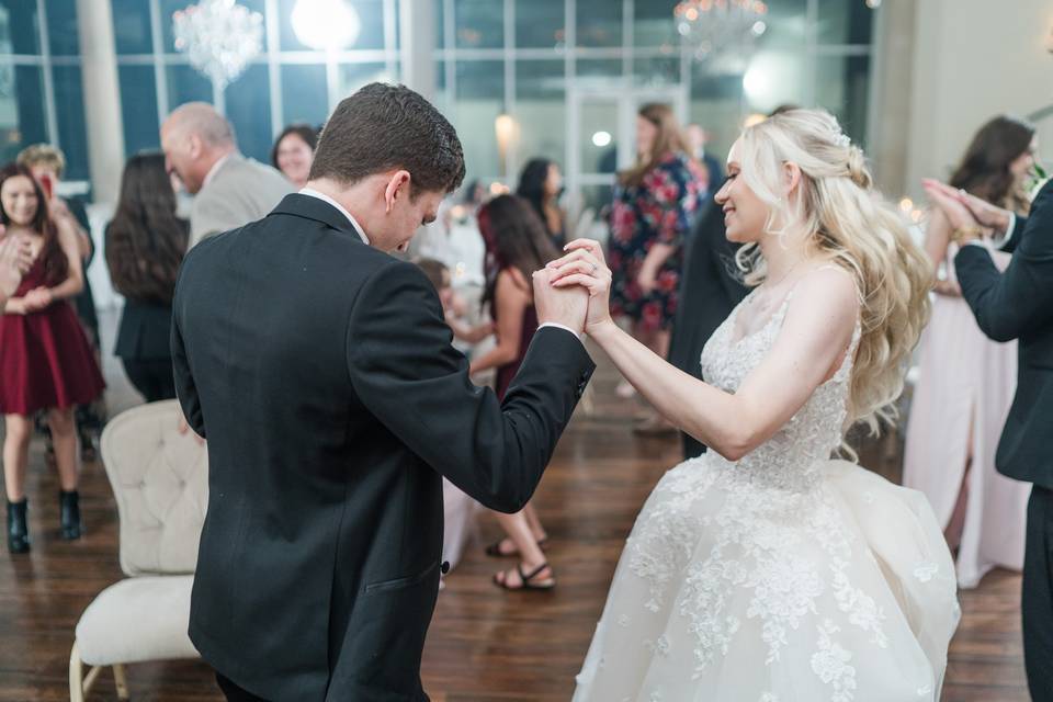 Bride & Groom Dancing