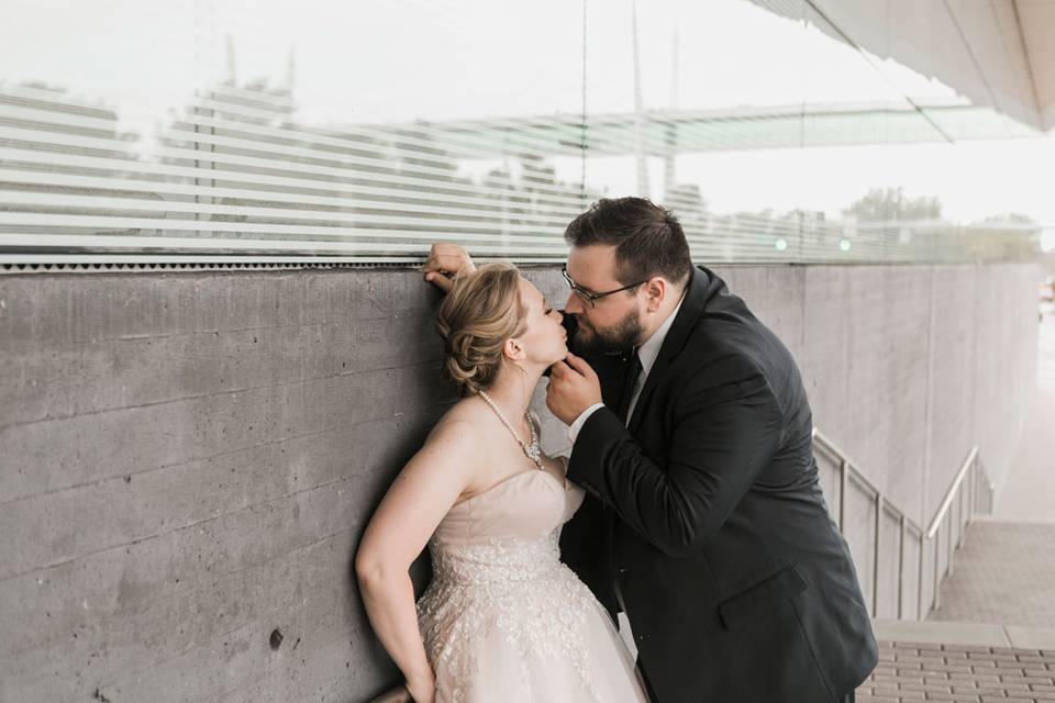 Figge Art Museum newlyweds