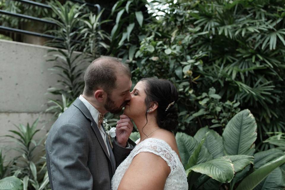 Couple kisses before foliage, Perfect Prints Photography
